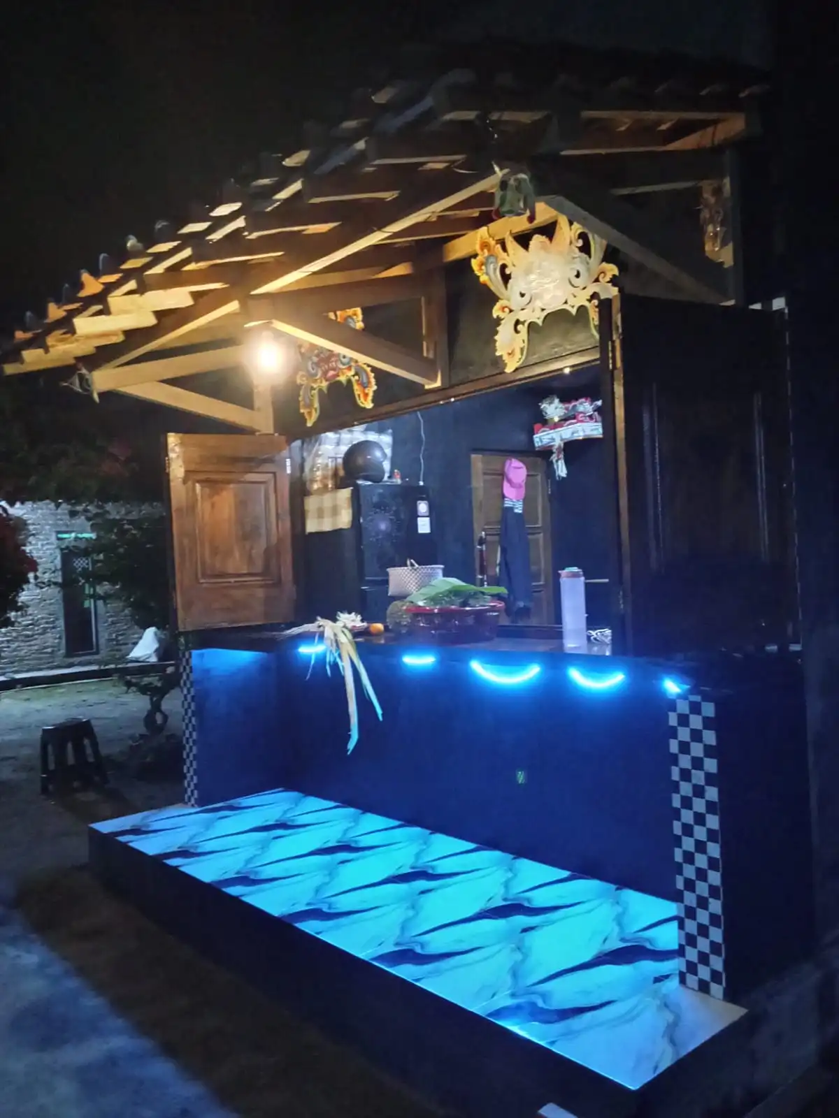 Teras Corner Malam